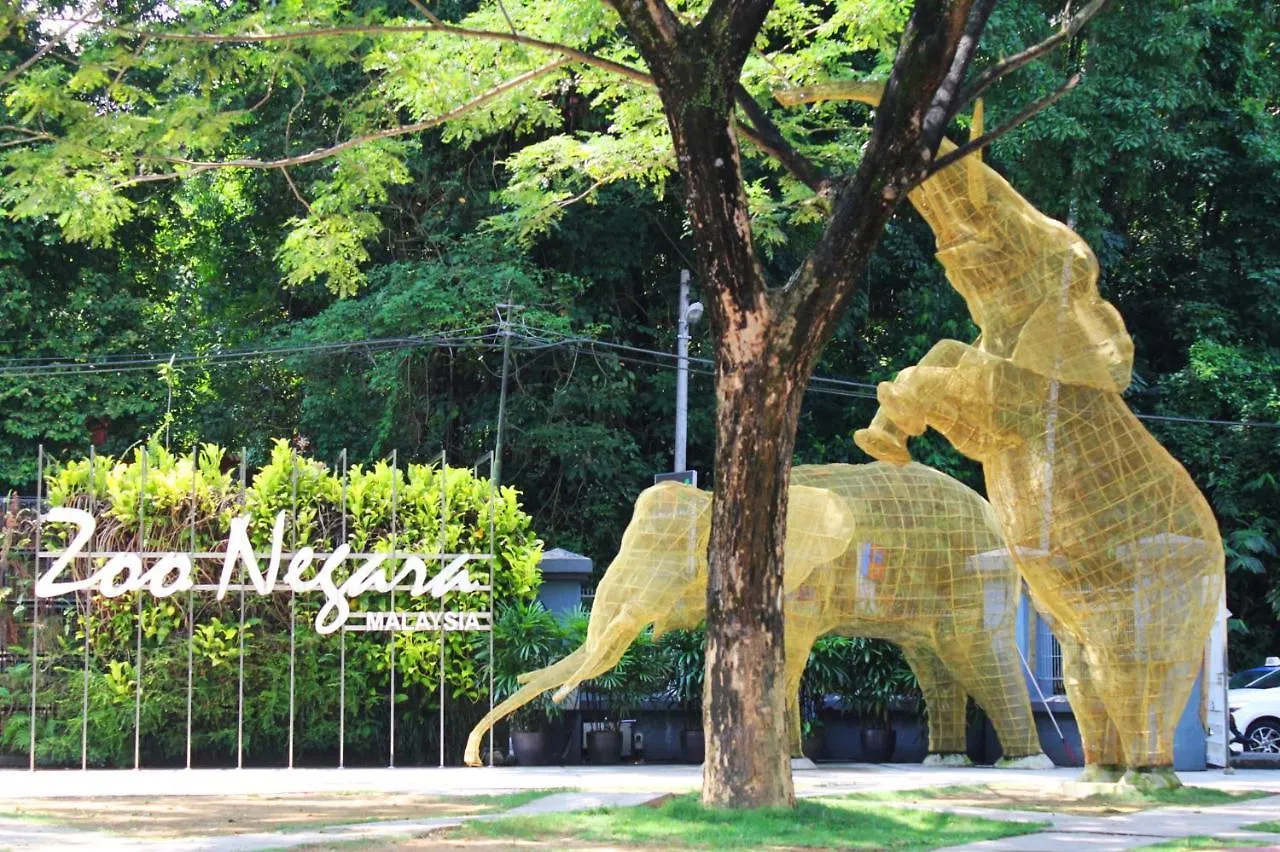 Kl Cosy Condo - New Stylish Home Above Kl East Mall Kuala Lumpur 0*,  Malaysia