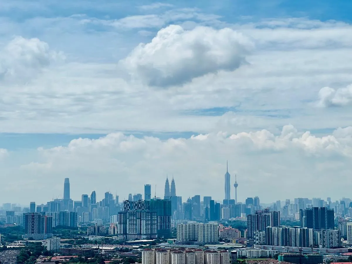 Kl Cosy Condo - New Stylish Home Above Kl East Mall Kuala Lumpur